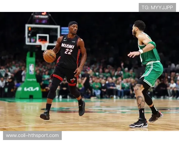 巴特勒攻守两端发力，热火在末节死死压住对手